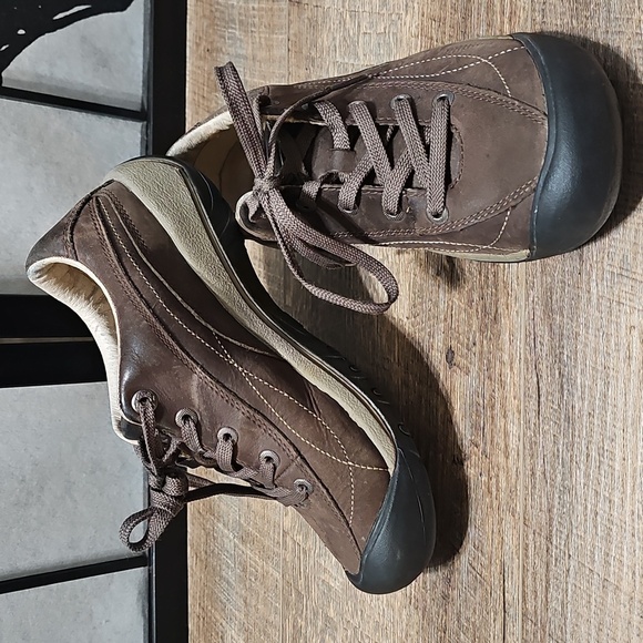 Keen Shoes - Keen Casual Lace Up Hiking Exploring Nature Walk Shoes 6.5